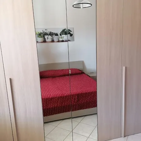 Casa Vacanze Lo Specchio Apartamento